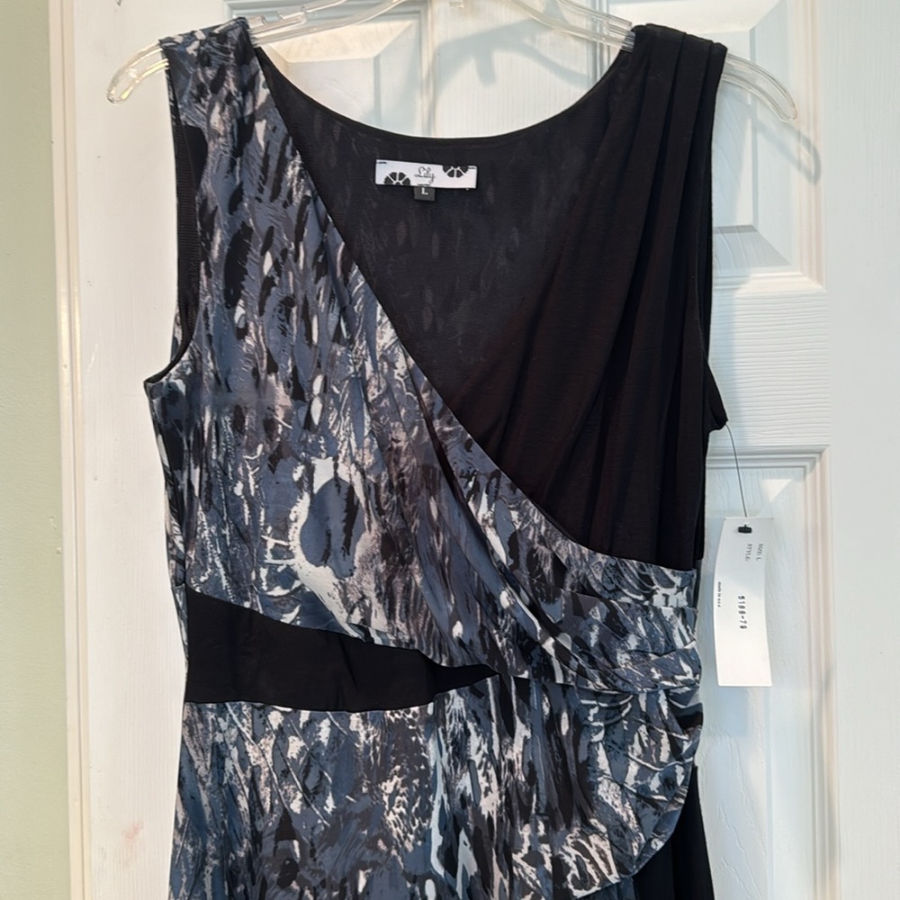 Black, grey & slate blue wrap top sleeveless dress. NWT. Size L